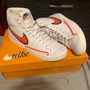 Women’s Nike Blazer Mid '77 ‘Infinite White Crimson’